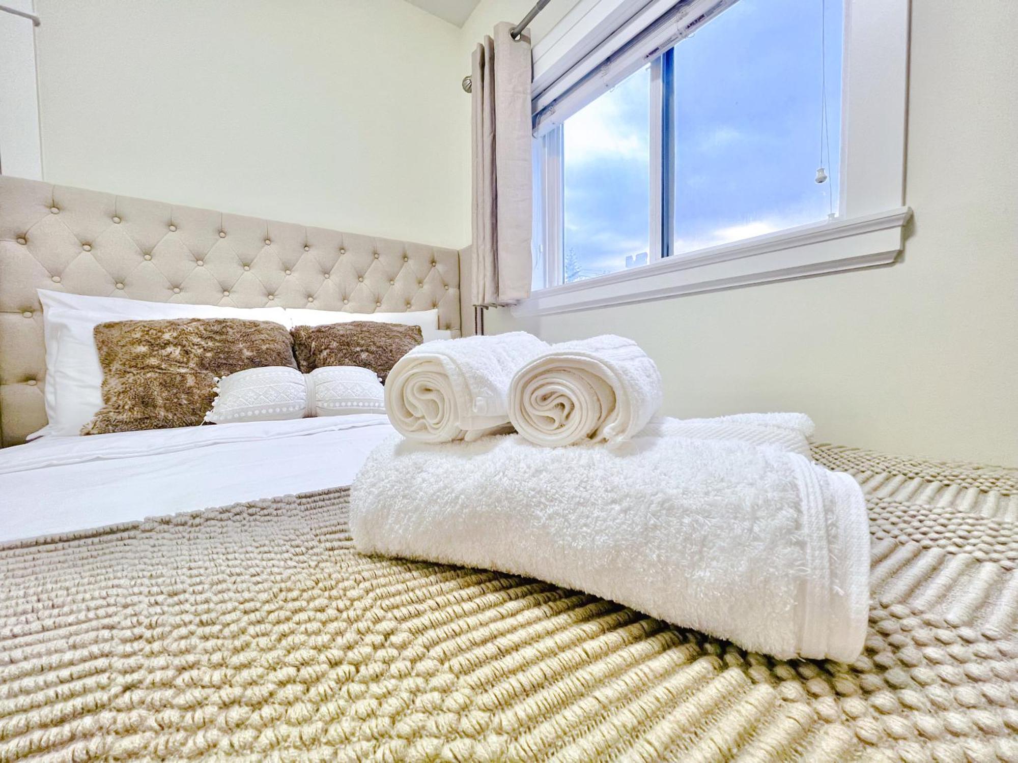 Si & Daniel Home Near Yvr Airport & Skytrain Separate Entry Free Parking ริชมอนด์ ภายนอก รูปภาพ
