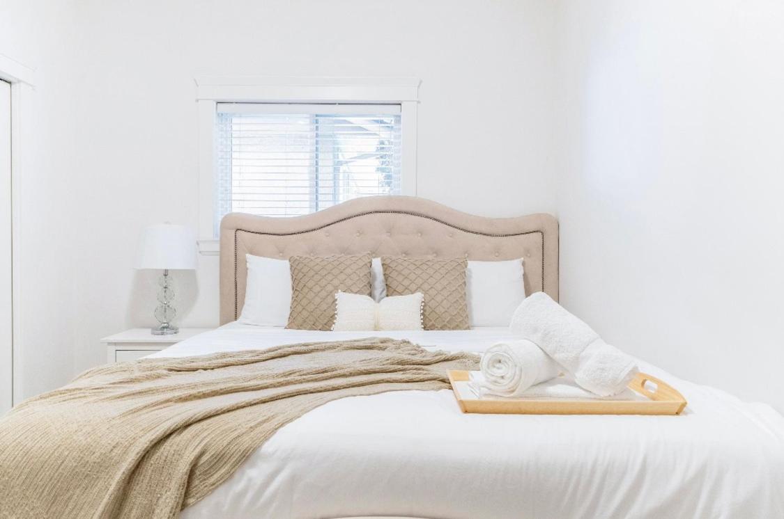 Si & Daniel Home Near Yvr Airport & Skytrain Separate Entry Free Parking ริชมอนด์ ภายนอก รูปภาพ