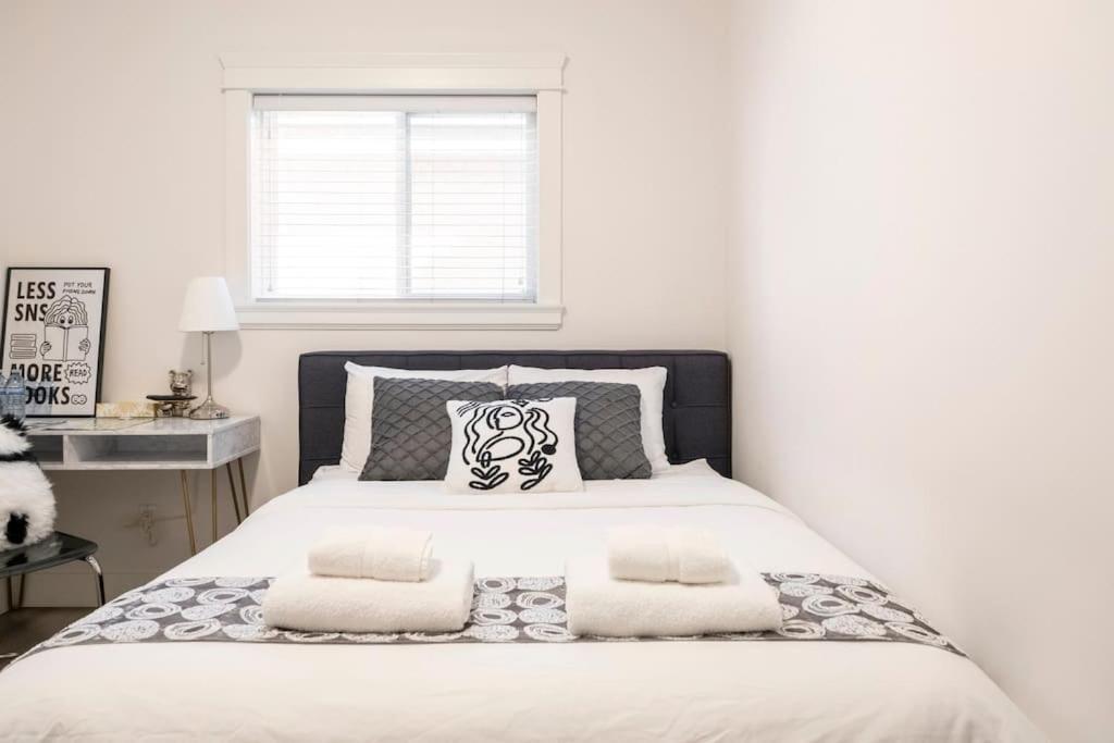 Si & Daniel Home Near Yvr Airport & Skytrain Separate Entry Free Parking ริชมอนด์ ภายนอก รูปภาพ