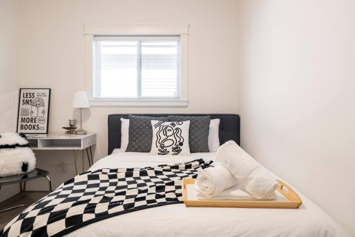 Si & Daniel Home Near Yvr Airport & Skytrain Separate Entry Free Parking ริชมอนด์ ภายนอก รูปภาพ